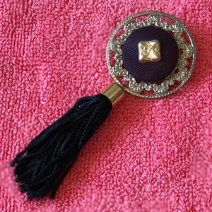 🇺🇸 Cute Vintage Brooch. Gold, Black and Brown.